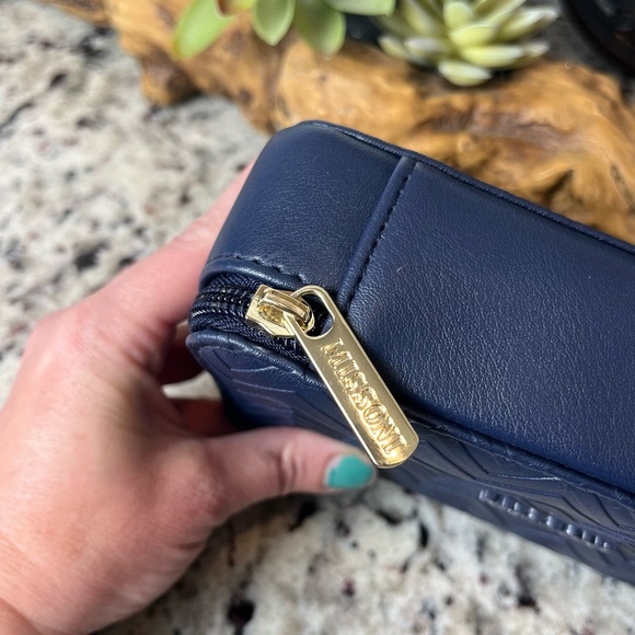 Missoni x Delta Travel Case - Picture 2 of 9